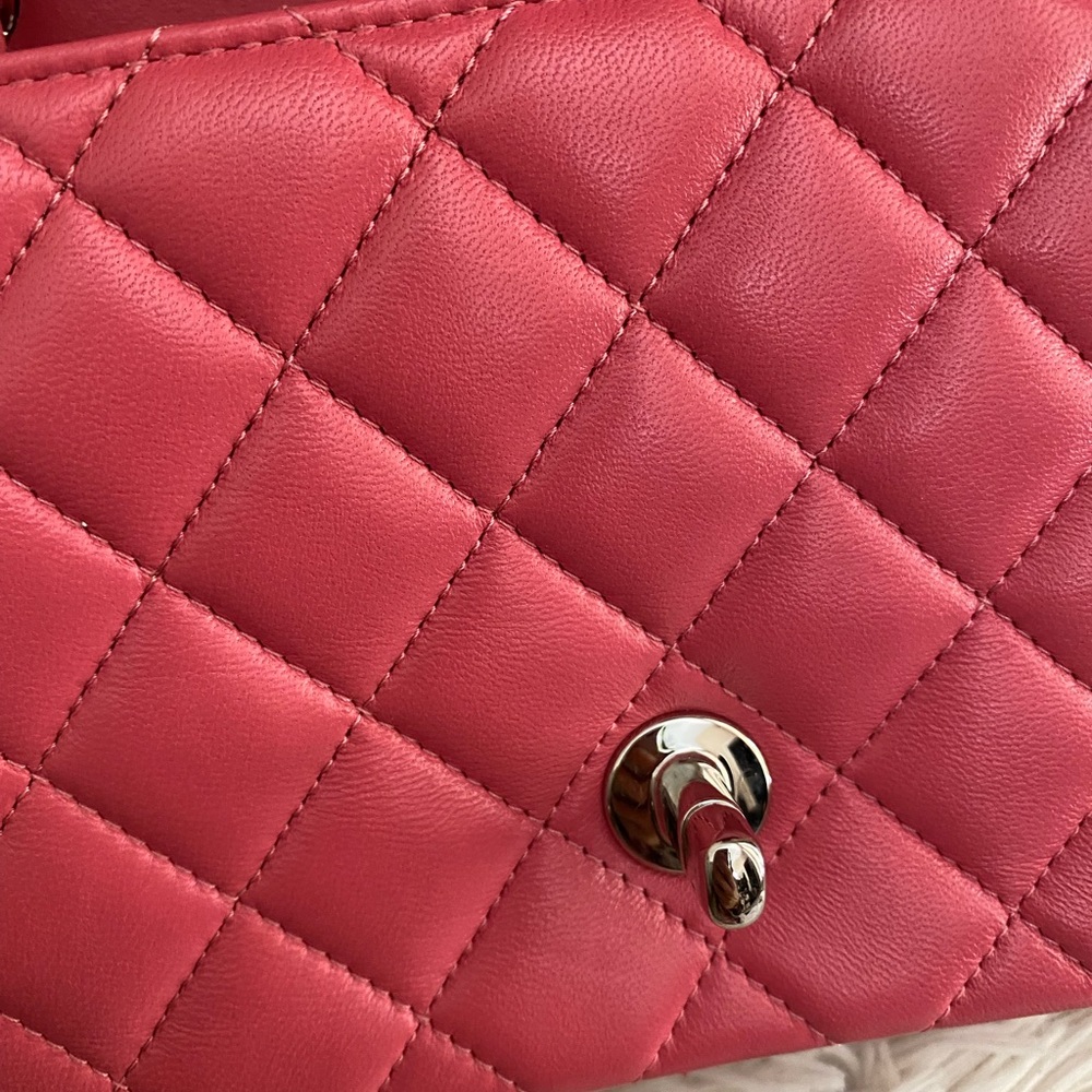 CHANEL pink lambskin square mini bag - Picture 8 of 16